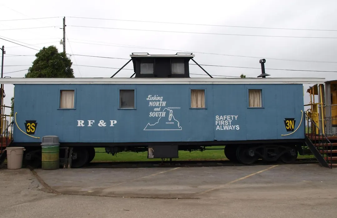 Red Caboose Motel & Restaurant-1